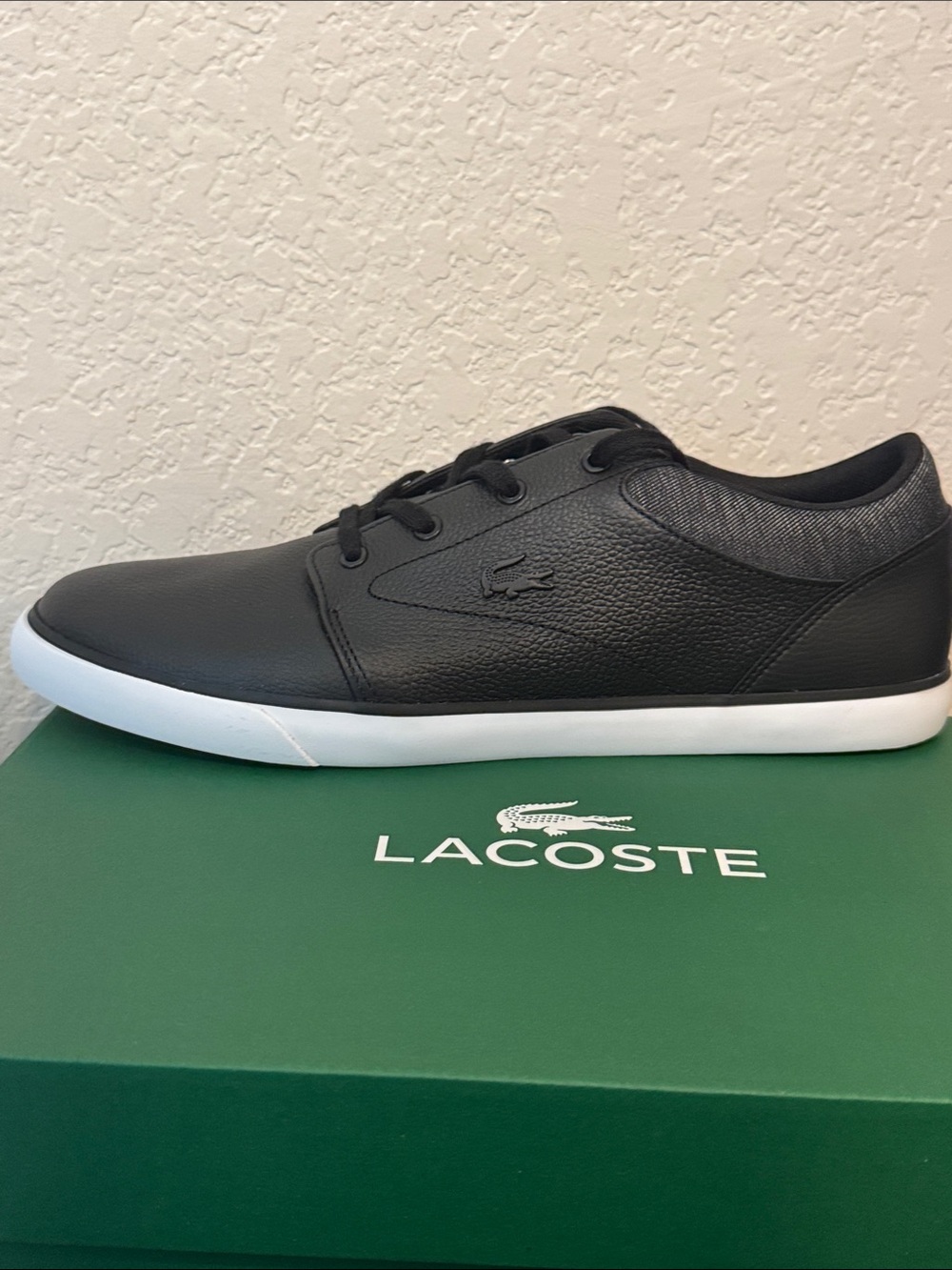 Lacoste Men's Black Low-Top Leather Sneakers